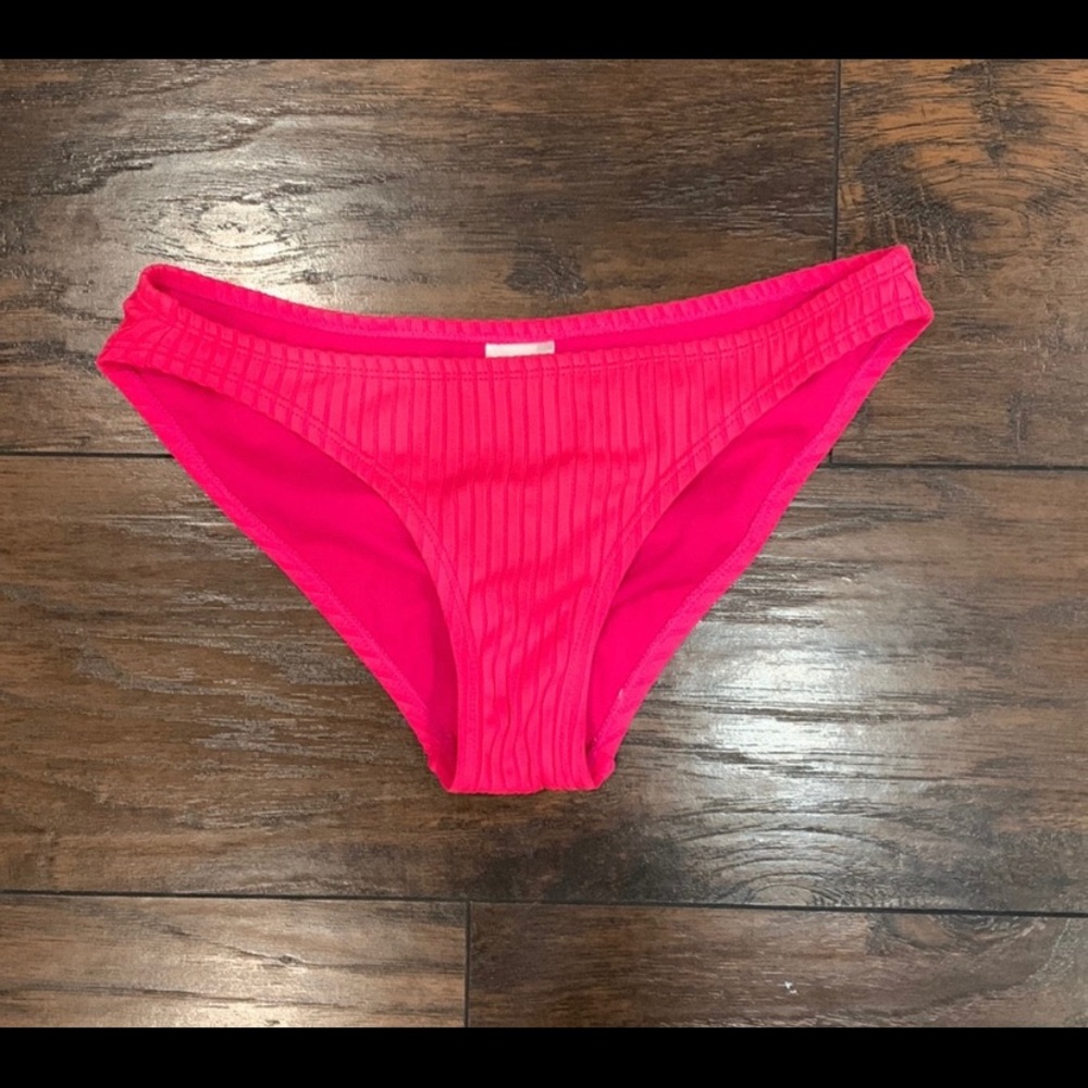 ✨Hot pink swim bottoms💖